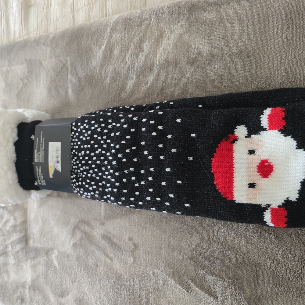 Joe Boxer Black and White Fuzzy Socks, Comes From A Smoke Free Home